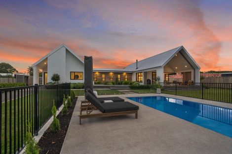 Photo of property in 5 Matai Grove, Greytown, 5712