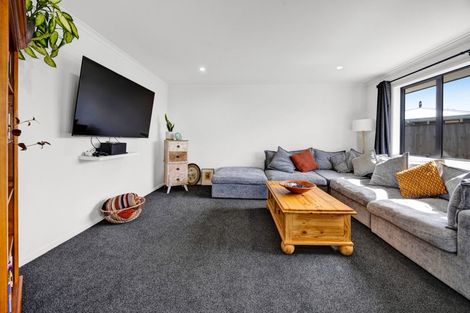 Photo of property in 48b Celia Street, Stratford, 4332