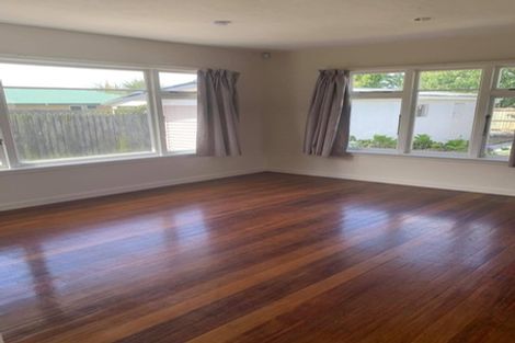 Photo of property in 18 Avonhead Road, Avonhead, Christchurch, 8042
