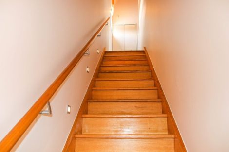 Photo of property in 116 Nevay Road, Karaka Bays, Wellington, 6022