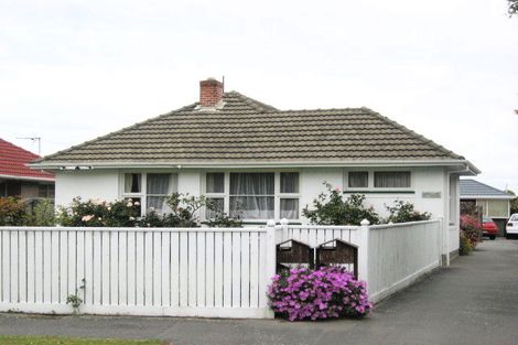 Photo of property in 11 Oakdale Street, Avonhead, Christchurch, 8042