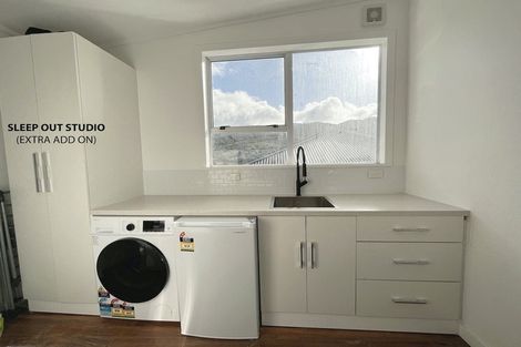 Photo of property in 53 Handyside Street, Tawa, Wellington, 5028