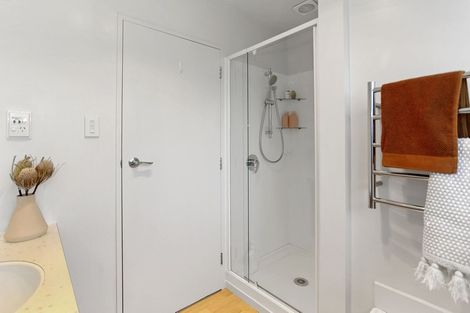 Photo of property in 16 Oakfield Street, Burnside, Christchurch, 8053