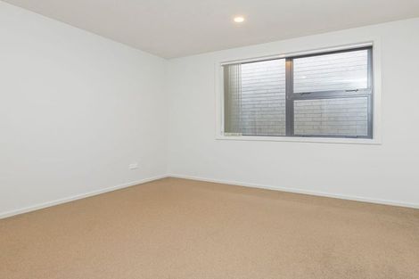 Photo of property in 42 Liberation Road, Papakura, 2110