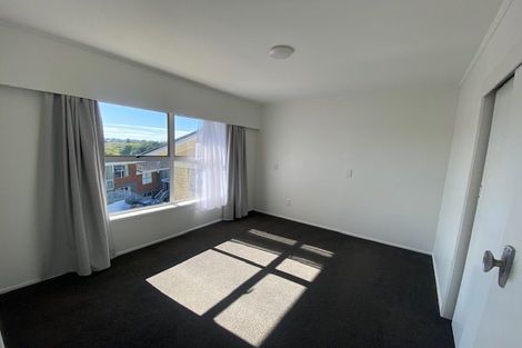 Photo of property in 1/23 Waitemata Road, Hauraki, Auckland, 0622