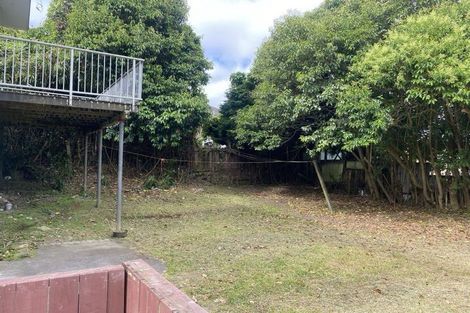 Photo of property in 17 Lynwood Road, New Lynn, Auckland, 0600