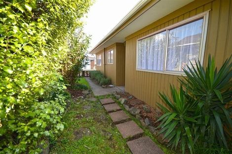 Photo of property in 1a/3 Amberley Avenue, Te Atatu South, Auckland, 0610