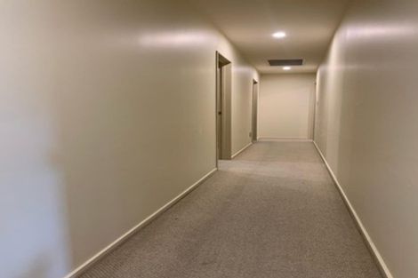 Photo of property in 3 Stroud Place, Henderson, Auckland, 0612