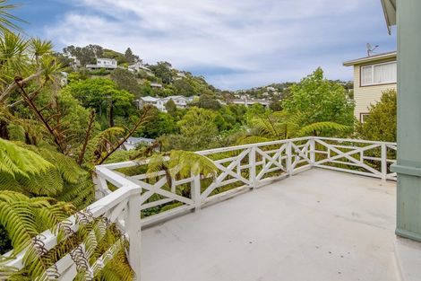 Photo of property in 140 Glenmore Street, Northland, Wellington, 6012