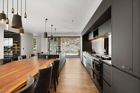 Photo of property in 136 Rosie Way, Glenorchy, 9372