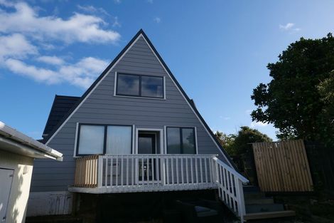 Photo of property in 9 Toporoa View, Ascot Park, Porirua, 5024