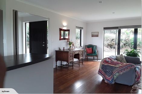 Photo of property in 341 Rimmer Road, Helensville, 0875