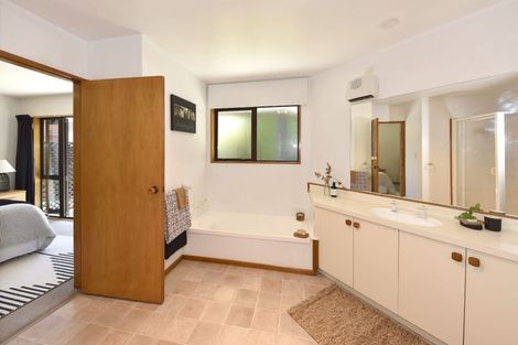Photo of property in 310 Withells Road, Avonhead, Christchurch, 8042