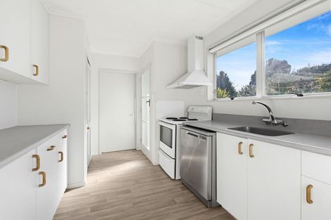 Photo of property in 37 Kimberley Grove, Westbrook, Palmerston North, 4412