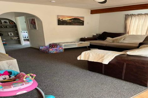 Photo of property in 57 Holmes Drive South, Massey, Auckland, 0614