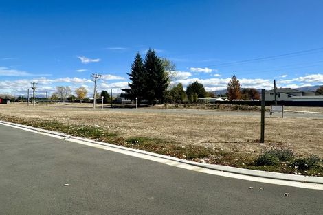 Photo of property in 25 Ohau Road, Twizel, 7901