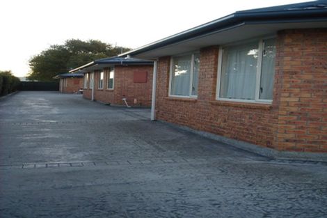 Photo of property in 17 Division Street, Riccarton, Christchurch, 8041