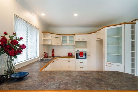 Photo of property in 55b Nui Mana Place, Te Atatu South, Auckland, 0610