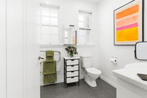 Photo of property in 53 Ravenswood Road, Saint Clair, Dunedin, 9012