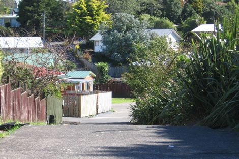 Photo of property in 28 Starforth Place, Henderson, Auckland, 0612