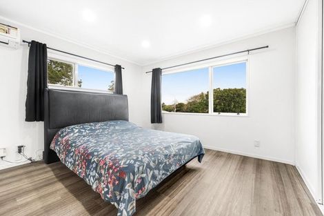 Photo of property in 1/12 Marbeth Court, Botany Downs, Auckland, 2010