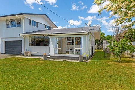 Photo of property in 2/10 Queens Road, Elgin, Gisborne, 4010
