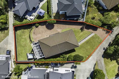 Photo of property in 34 Meadowood Drive, Unsworth Heights, Auckland, 0632