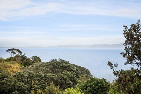 Photo of property in 10 Adams Road, Thornton Bay, Thames, 3575