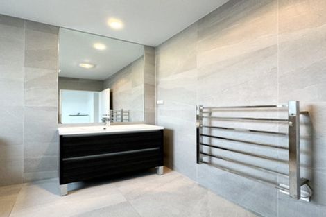 Photo of property in 2 Orowaru Avenue, Massey, Auckland, 0614