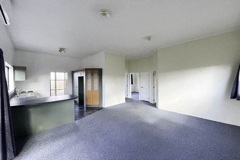 Photo of property in 127 Lancaster Road, Beach Haven, Auckland, 0626