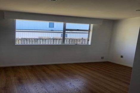 Photo of property in 184/84a Greenslade Crescent, Northcote, Auckland, 0627