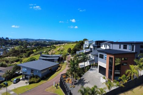 Photo of property in 57 Hawaiian Parade, Arkles Bay, Whangaparaoa, 0932