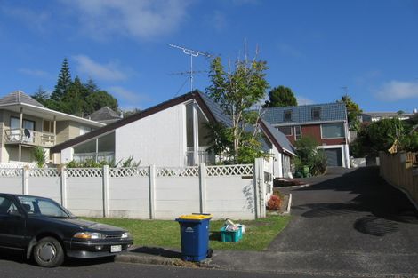 Photo of property in 1/1 Ondine Place, Glenfield, Auckland, 0629
