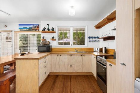 Photo of property in 684 Abel Tasman Drive, Clifton, Takaka, 7183