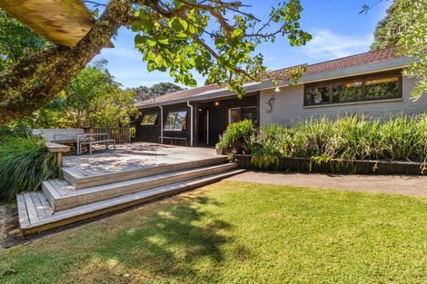 Photo of property in 32 Mount Avenue, Pauanui, Hikuai, 3579