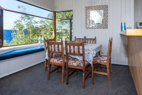 Photo of property in 105 Park Avenue, Whangamata, 3620