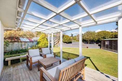 Photo of property in 37 Parkland Crescent, Terrace End, Palmerston North, 4410