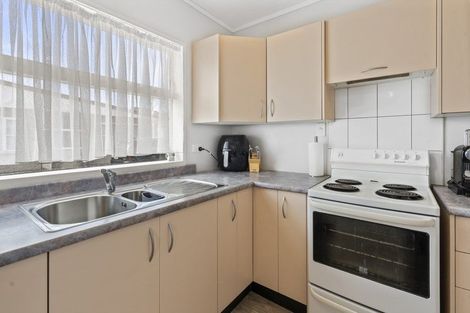 Photo of property in 84f3 Park Road, Miramar, Wellington, 6022