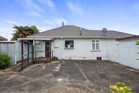 Photo of property in 26 George Street, Levin, 5510