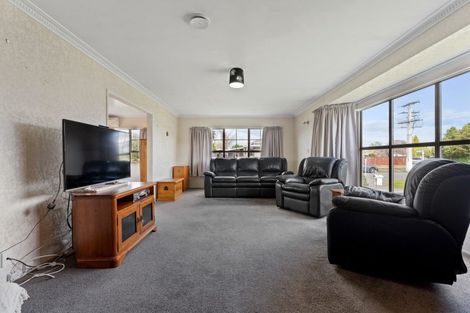 Photo of property in 8 Cambridge Street, Pahiatua, 4910