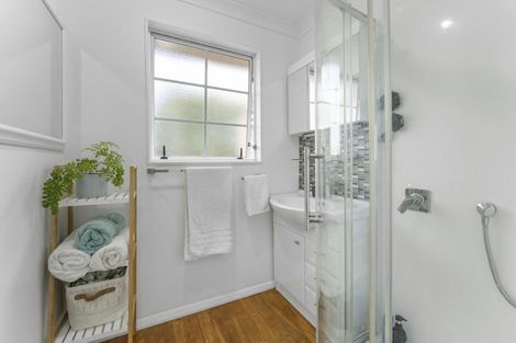 Photo of property in 15 Ruru Road, Otaihanga, Paraparaumu, 5036