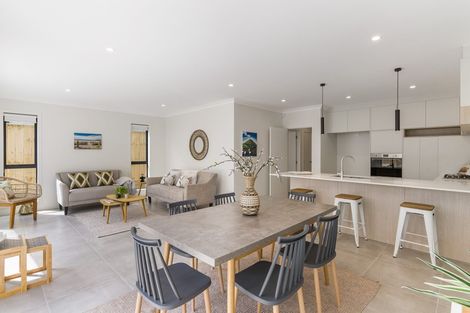 Photo of property in 48 Exmoor Road, Karaka, Papakura, 2113