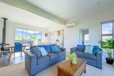 Photo of property in 72 Neavesville Road, Puriri, Thames, 3578
