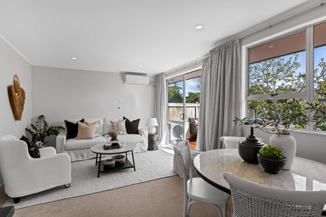 Photo of property in 2/59 Hatton Road, Orewa, 0931