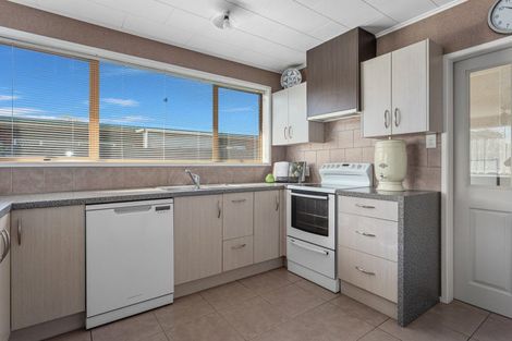 Photo of property in 21 Hikurangi Street, Whakatane, 3120