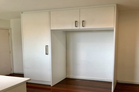 Photo of property in 26 Reid Road, New Lynn, Auckland, 0600