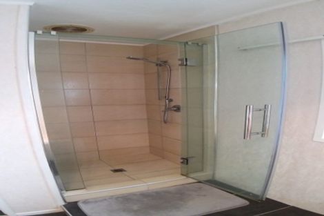 Photo of property in 40 Priestley Drive, Bucklands Beach, Auckland, 2014