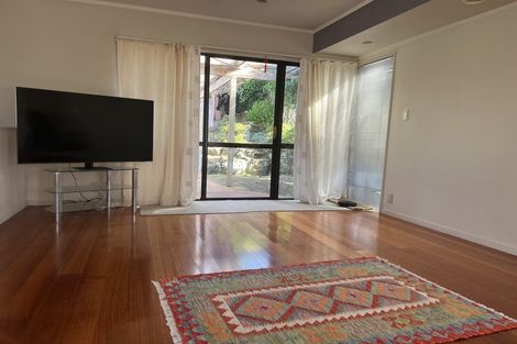 Photo of property in 2/8 Antrim Grove, Bayview, Auckland, 0629