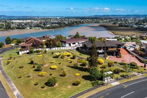 Photo of property in 161 Luckens Road, West Harbour, Auckland, 0618