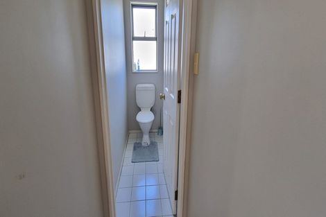 Photo of property in 2/14 Becroft Drive, Forrest Hill, Auckland, 0620